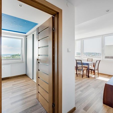 Apartament Z Widokiem Apartment Gdynia Exterior foto