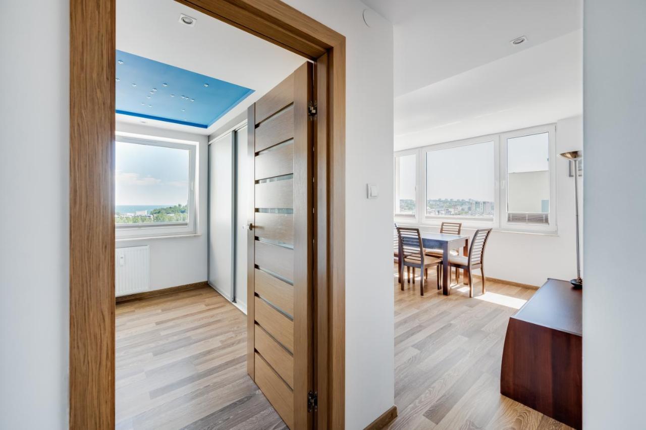 Apartament Z Widokiem Apartment Gdynia Exterior foto